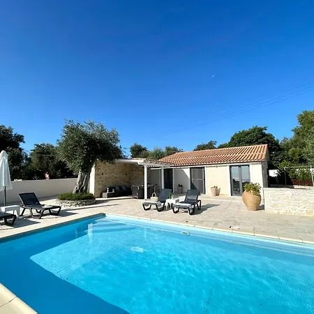 Kristina 2br Nr W Seaview And Pool Villa