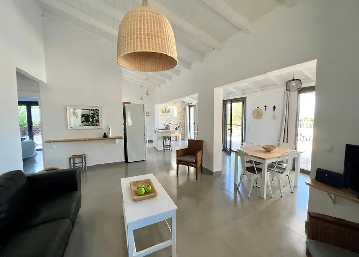 Villa Kristina 2br Nr W Seaview And Pool *