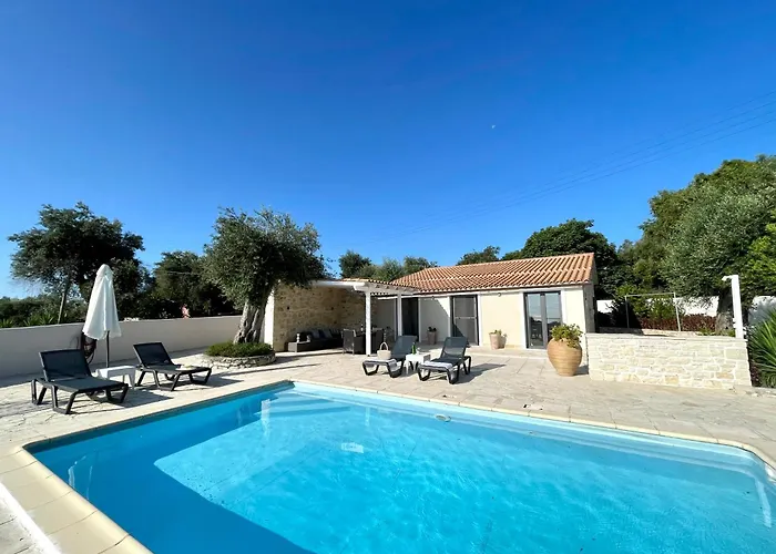 Kristina 2br Nr W Seaview And Pool Villa